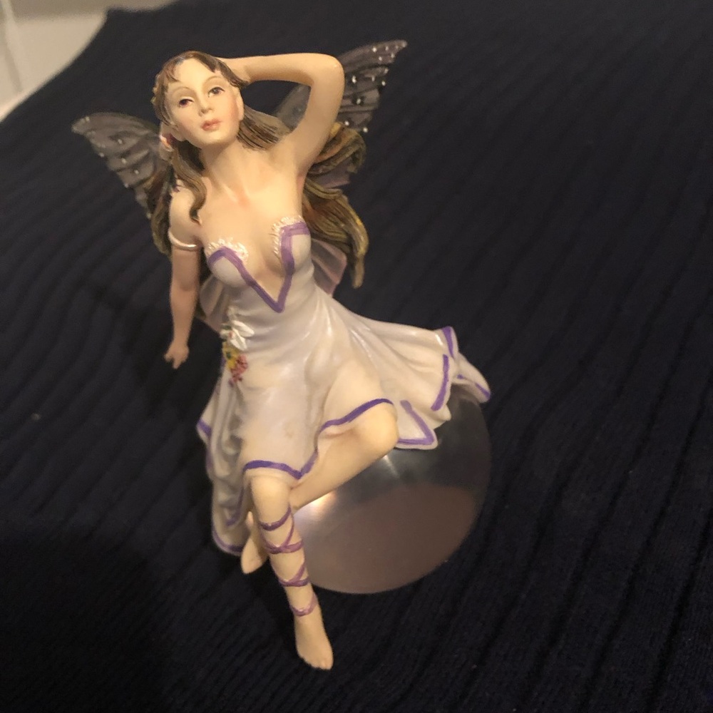 🎃Fairy Figurine with Purple Accents- 956 $40 or $35 w/offer